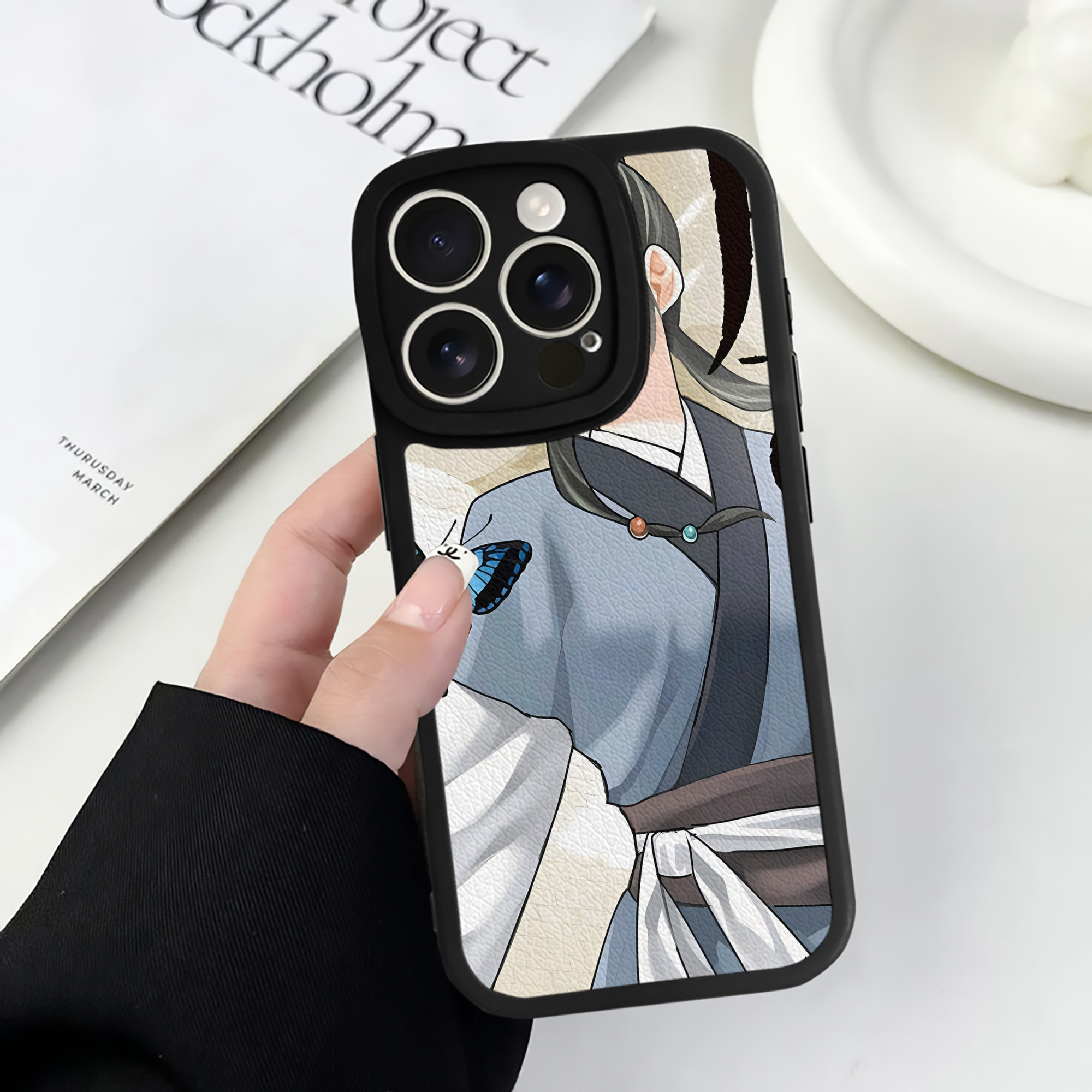 薬屋のひとりごと The Apothecary Diaries 【iPhone 16シリーズ対応】シリコンスマホケース（レザー調） 材質：シリコン